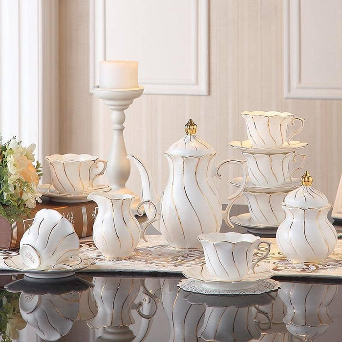 Elegant Gold Inlay Tea Set: Delicate and Elegant Dining Collection