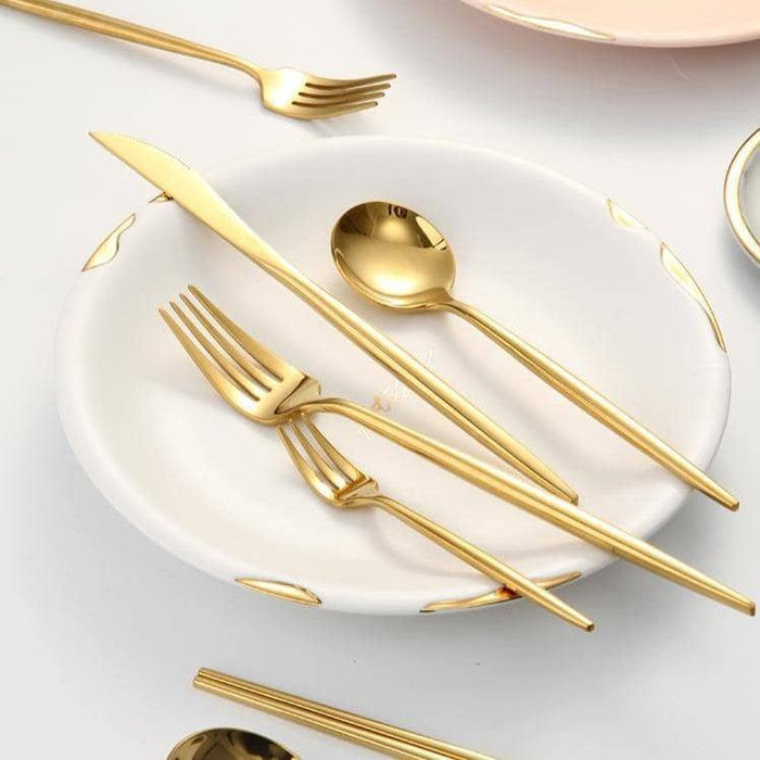 Elegant Gold Vibrant Cutlery Set: Chic and Stylish Dining Collection