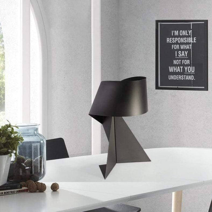 Origami-Inspired Minimalist Side Table Lamp: Artful Lighting